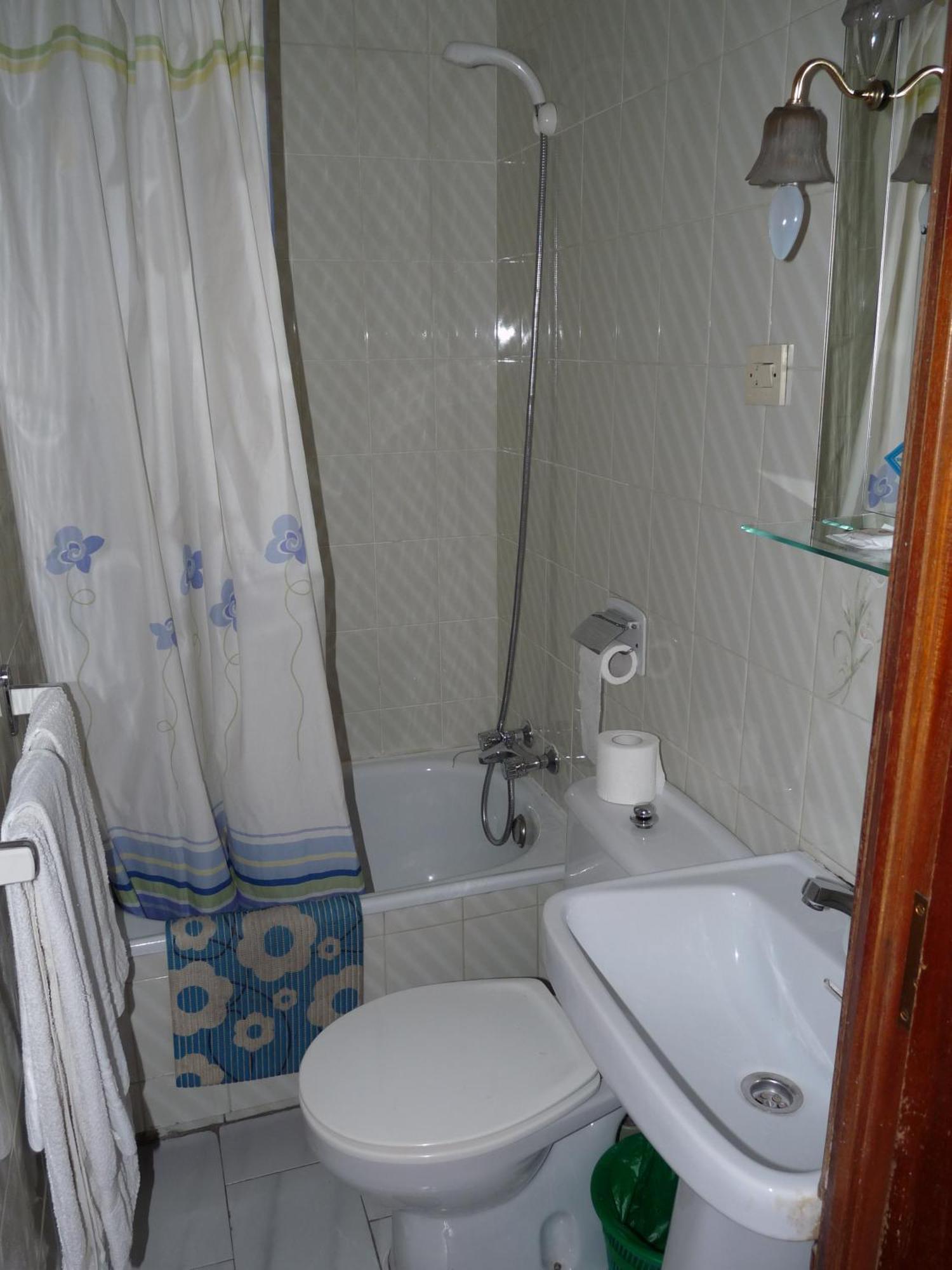 Hostal Fernandez มาดริด ภายนอก รูปภาพ