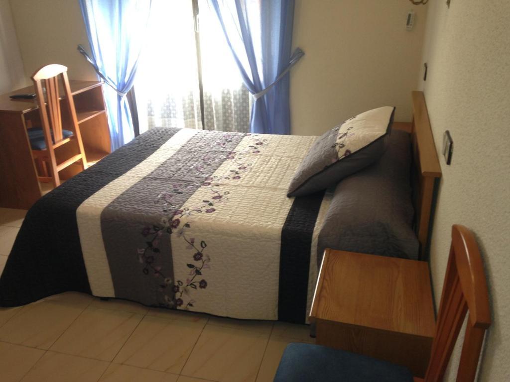 Hostal Fernandez มาดริด ภายนอก รูปภาพ